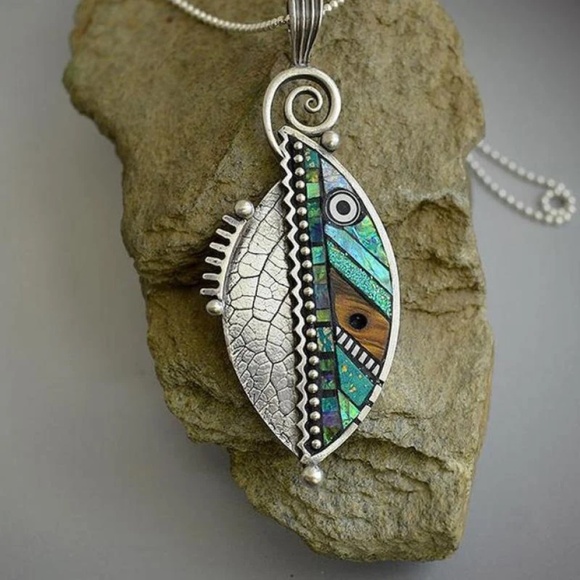 Leaf Mosaic Pendant Necklace - Picture 4 of 4